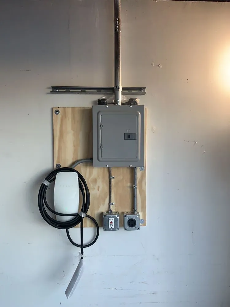 Slide of R3 Electric