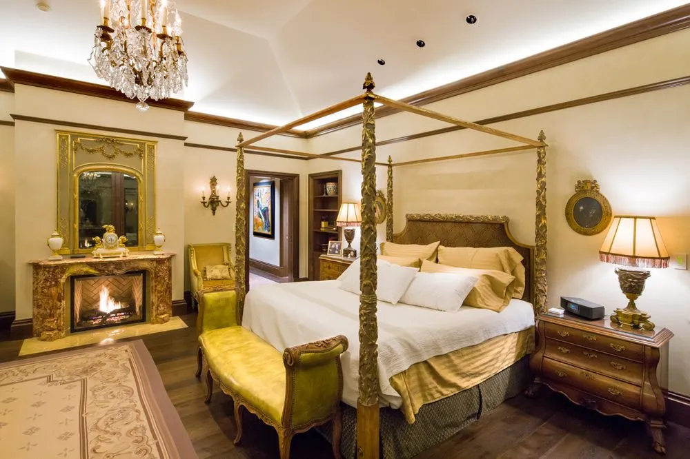 Slide of R&A Enterprises