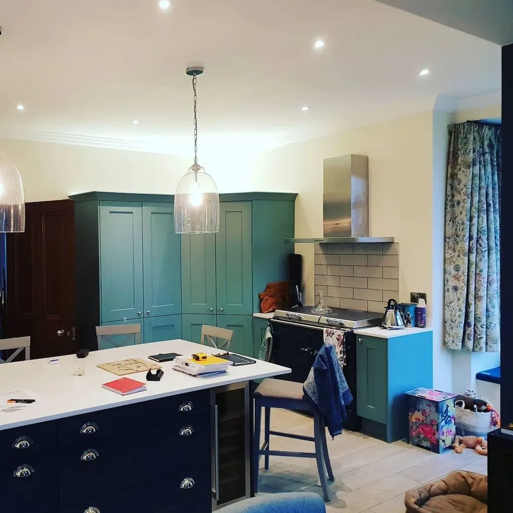 Slide of Radius Licensed Electrician