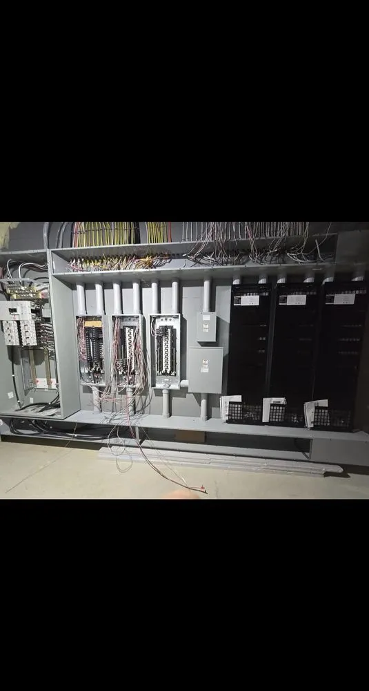 Certified electrical service for homes in wiring installation, by