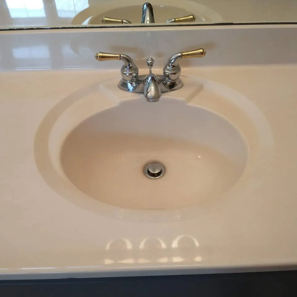 Slide of Rafael Handyman