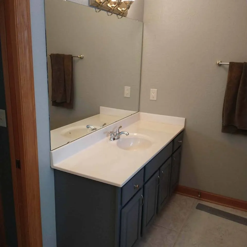 Slide of Rafael Handyman