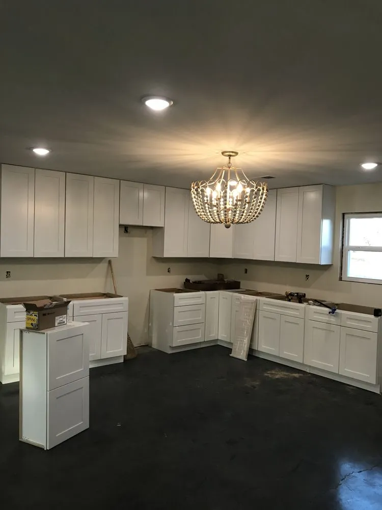 Licensed electrical service for homes in outlet and switch repair,  by 