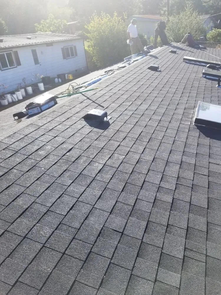 Reliable electrician providing emergency electrical service in ,