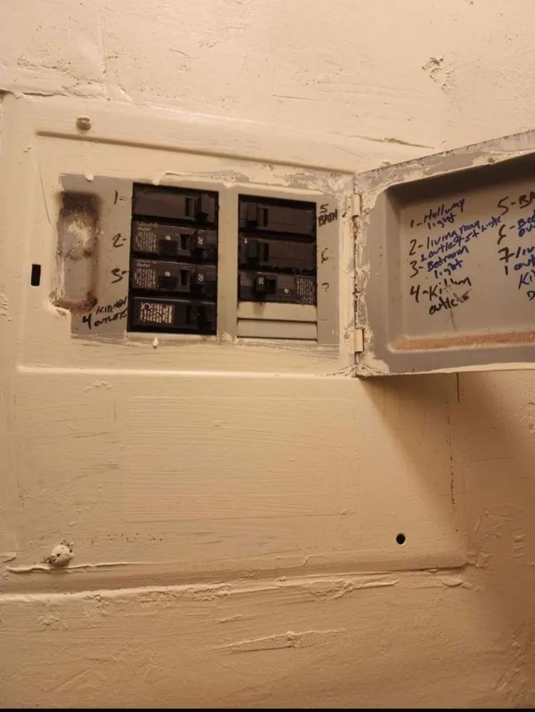 Slide of Ramirez Electrical Services