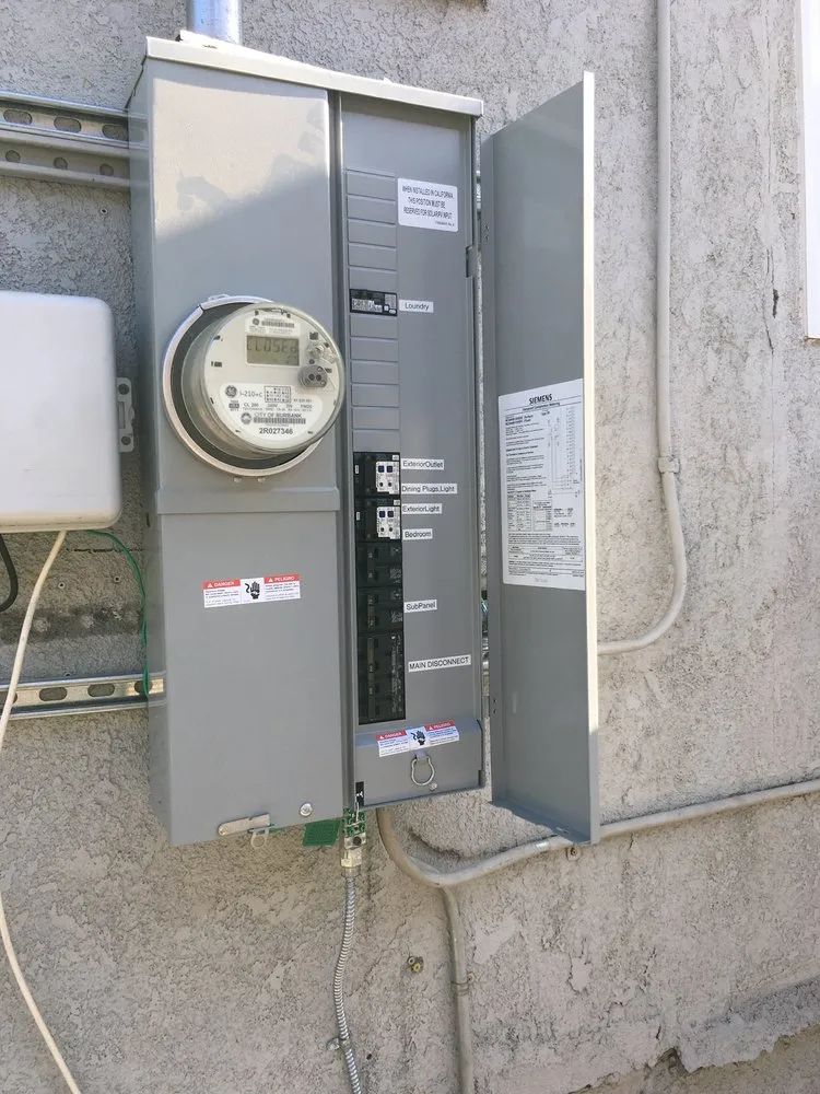 Affordable wiring installation experts serving Valley village, CA - Ramirez Power Electric