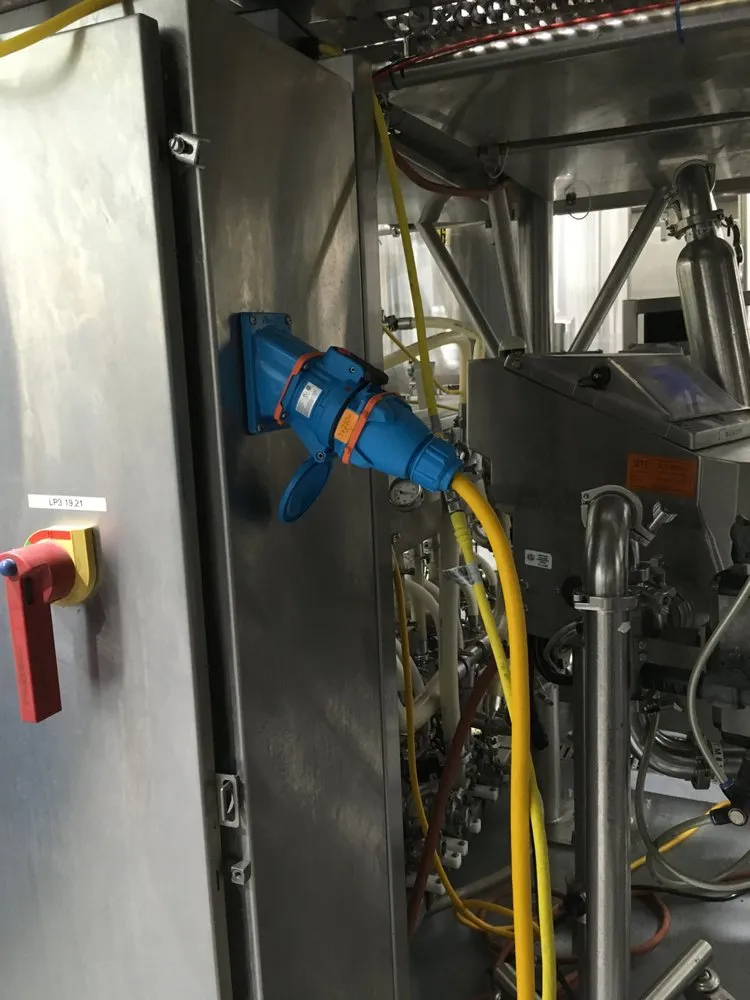 Licensed circuit breaker repair in Valley village, CA by Ramirez Power Electric