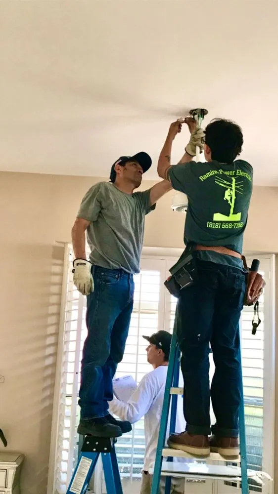 Expert circuit breaker repair service in Valley village, CA - Ramirez Power Electric
