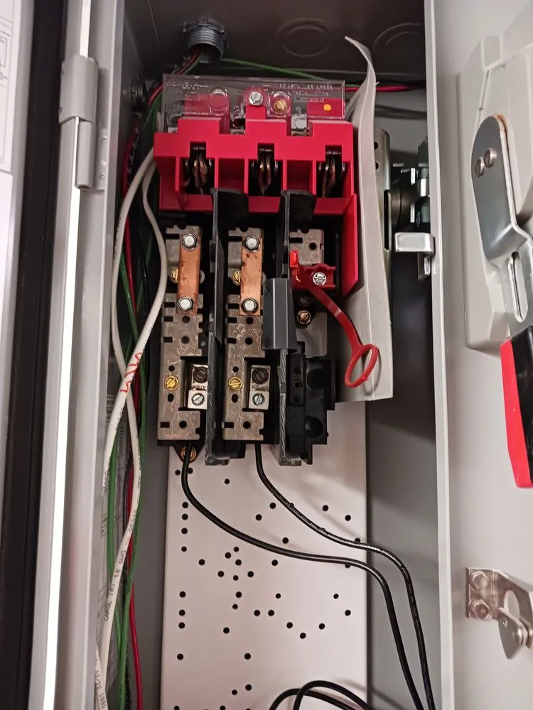 Slide of Ramon Electrical Contractor