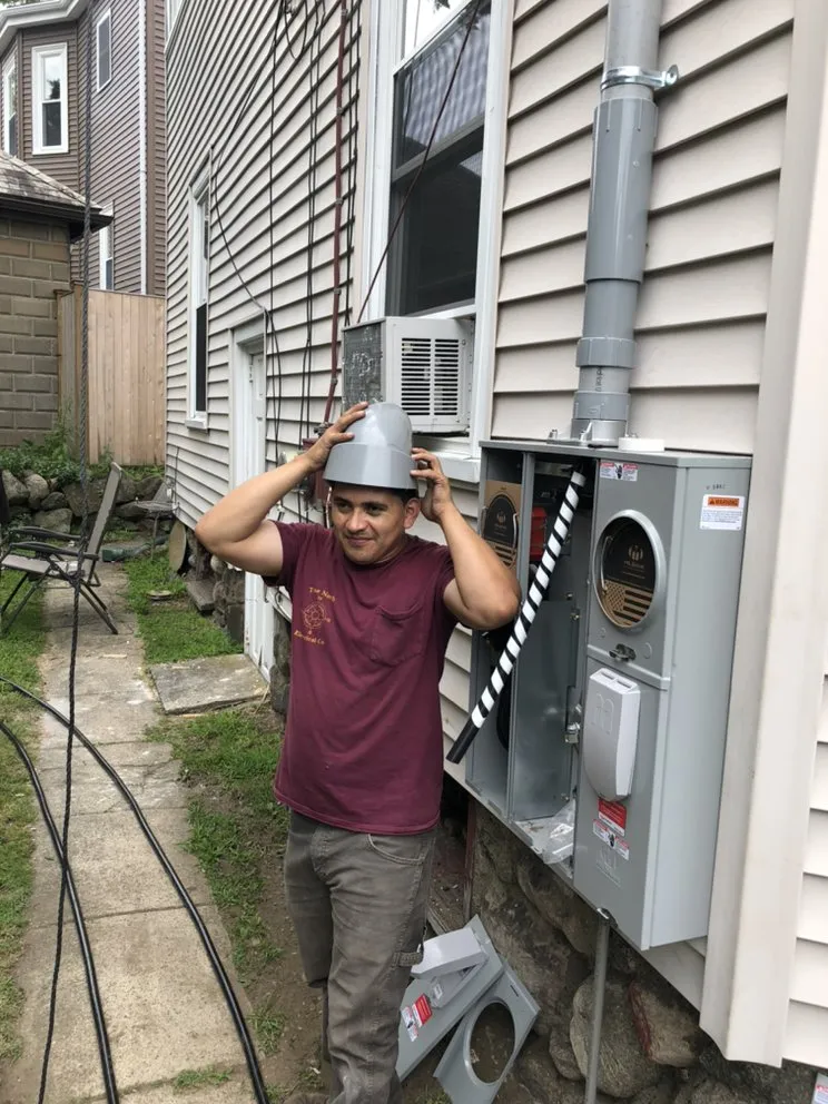 Trusted electrician providing electrical repair in Waltham, MA - Ramos Electrical Services
