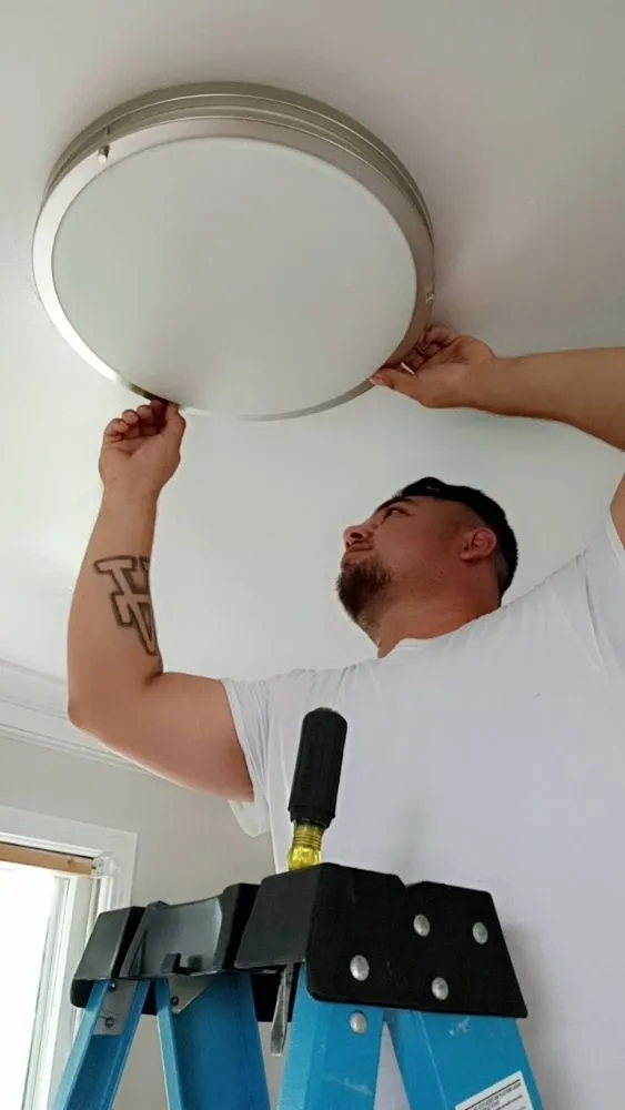 Slide of Rams Delta Electric