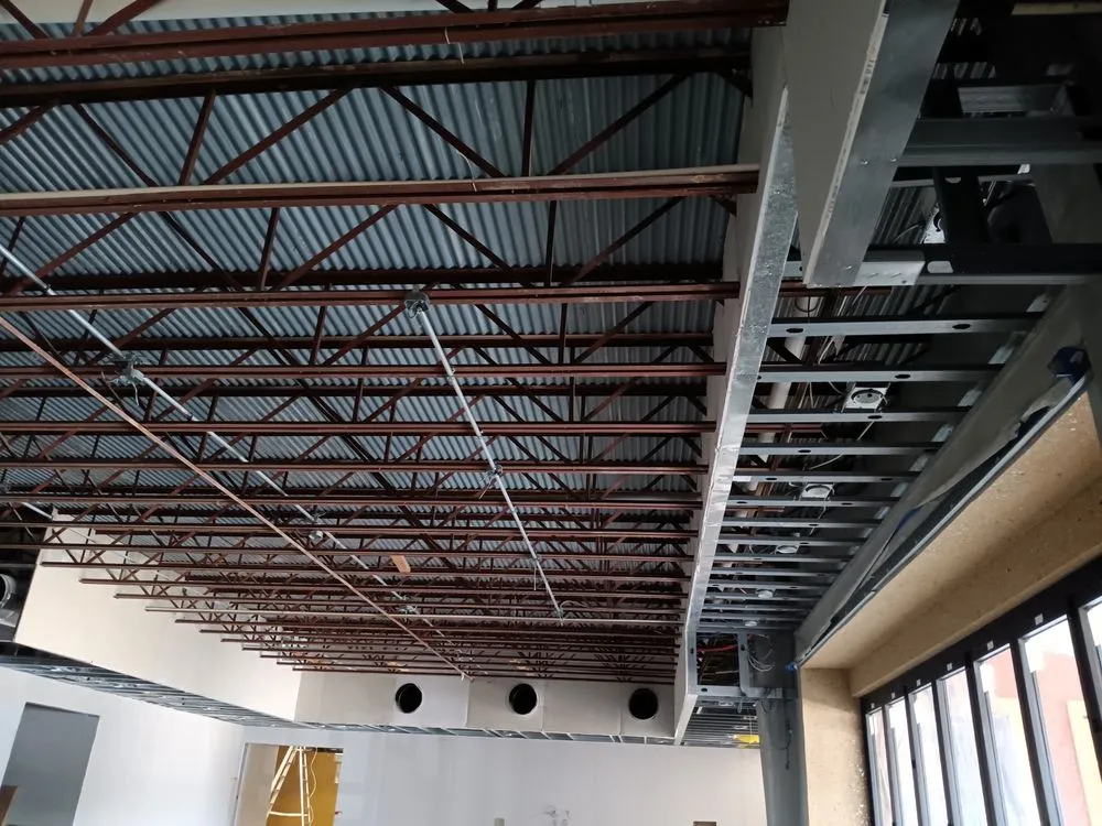 Slide of Rams Delta Electric