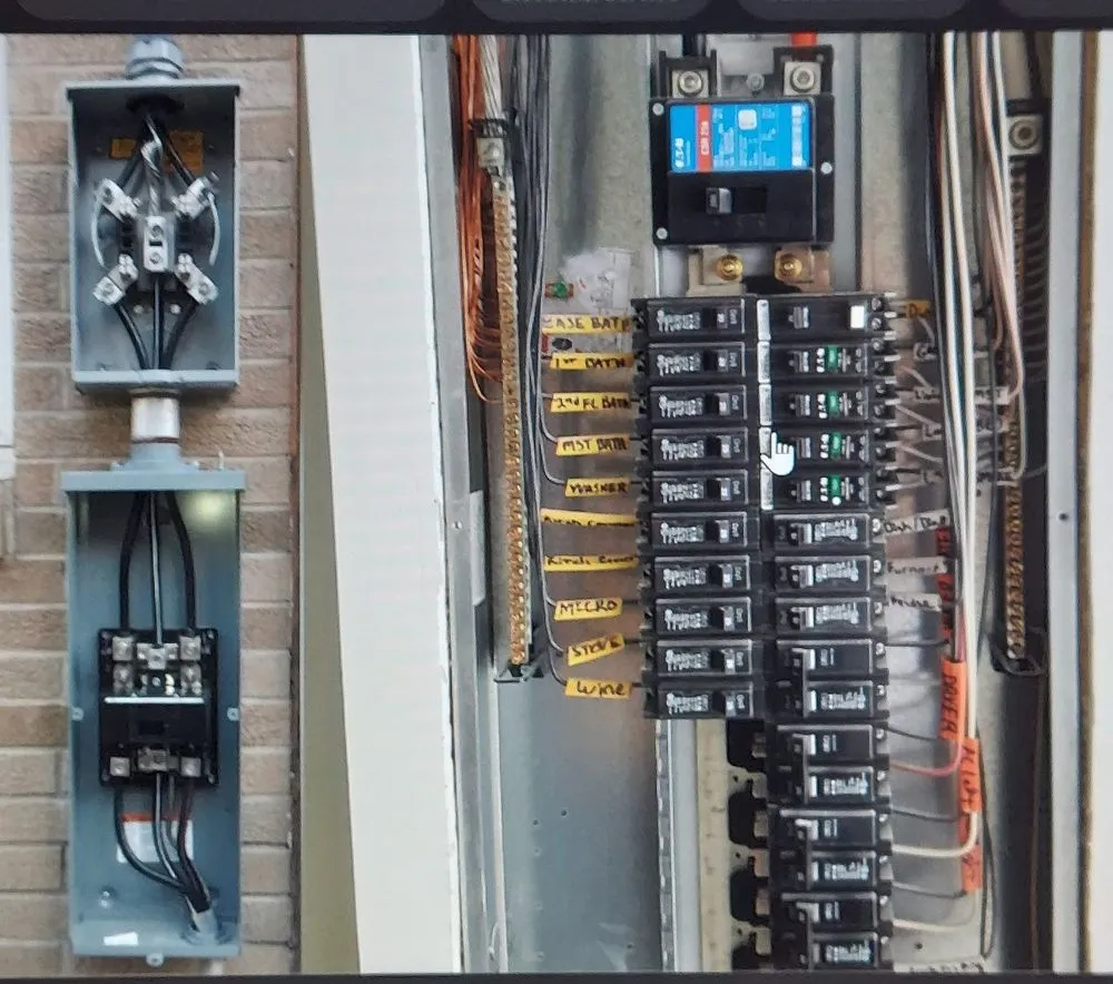Certified electrician providing circuit breaker repair in ,