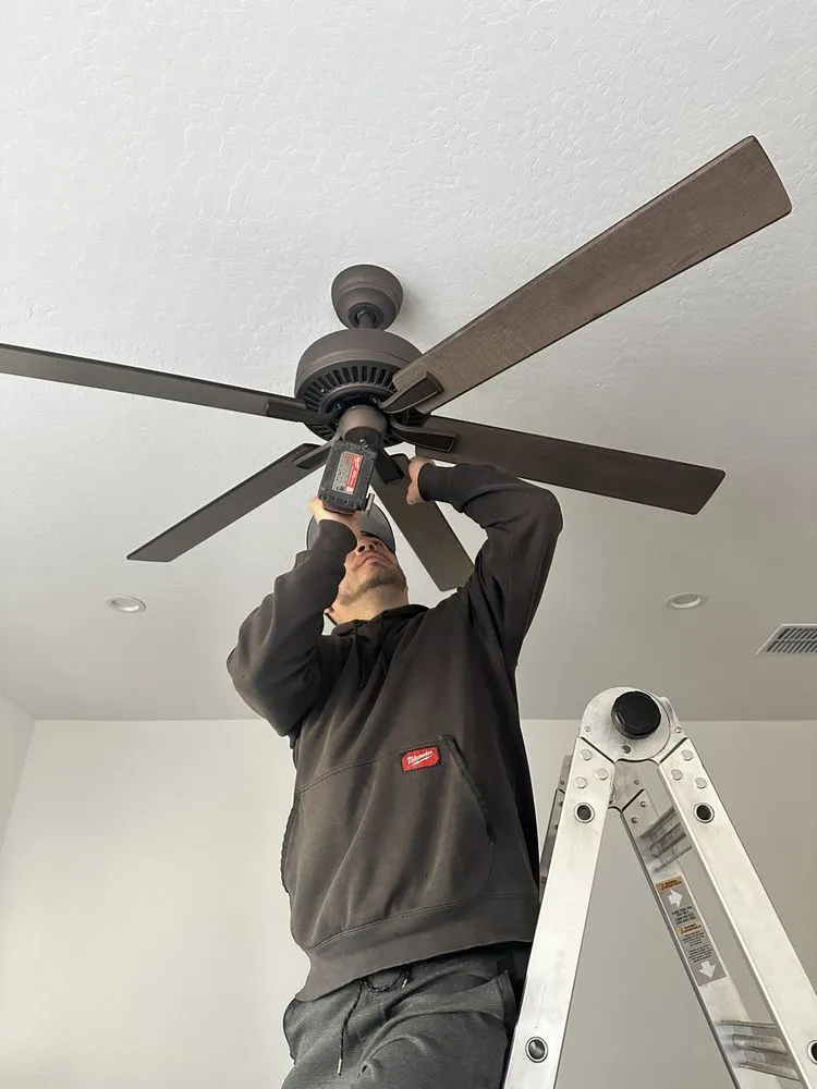 Slide of Rams Services AZ48