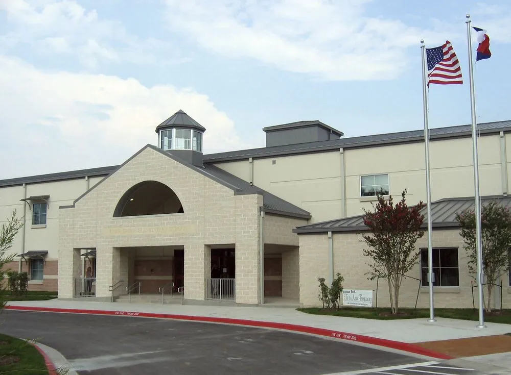 Reliable electrician providing panel upgrade in Spicewood, TX - Randall Electric