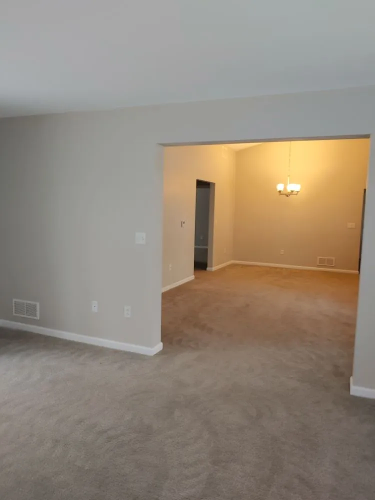 Slide of Randos Handyman Service