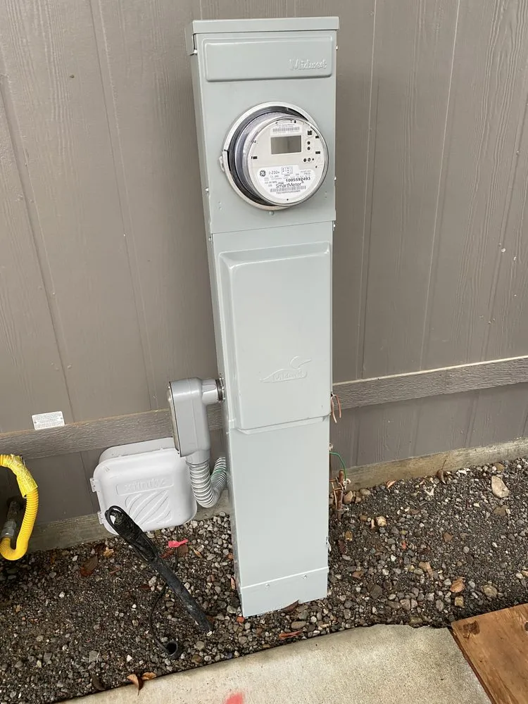 Slide of Randy Palma Electrical