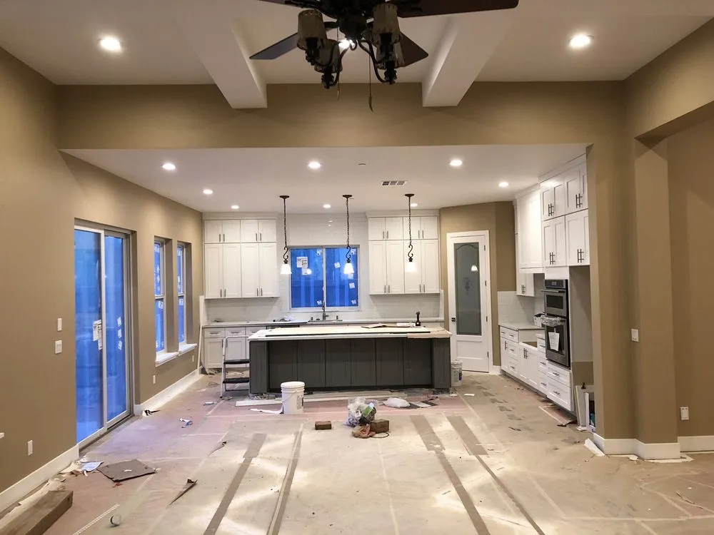 Affordable electrician providing panel upgrade in , 