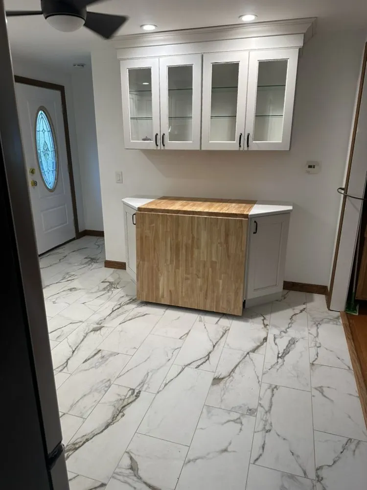 Professional emergency electrical service in , by Rapid Quality Construction