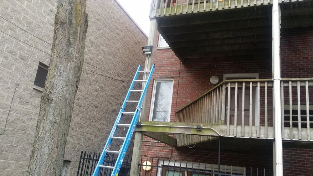 Slide of Rave Electric