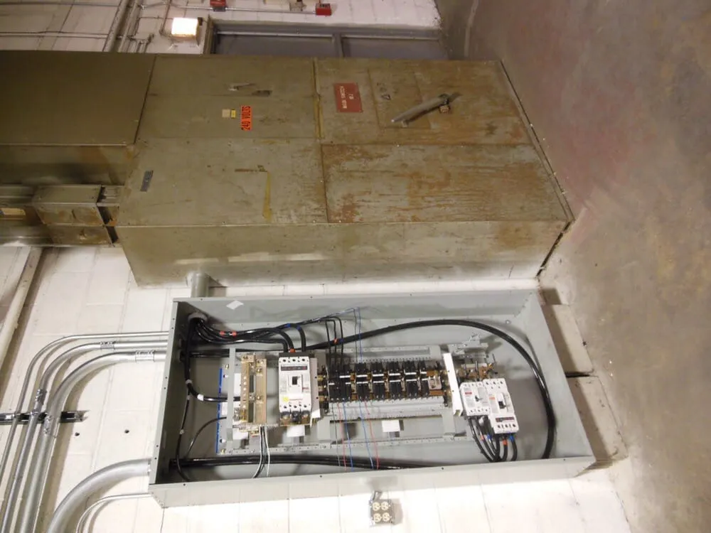 Slide of Rawlings Electric