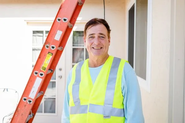 Ray and Sun Electric Logo