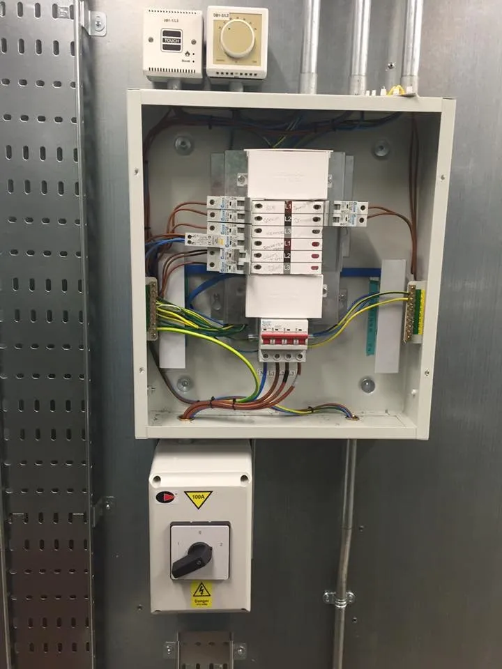 Slide of Ray Electricians