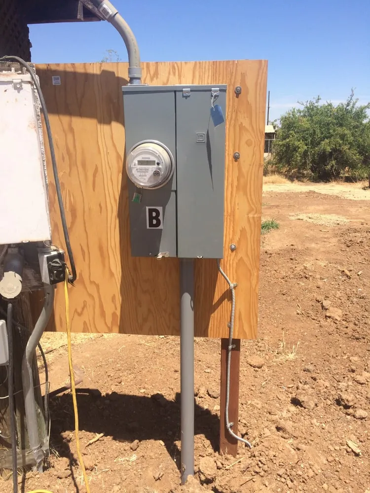 Slide of Ray Moss Electric