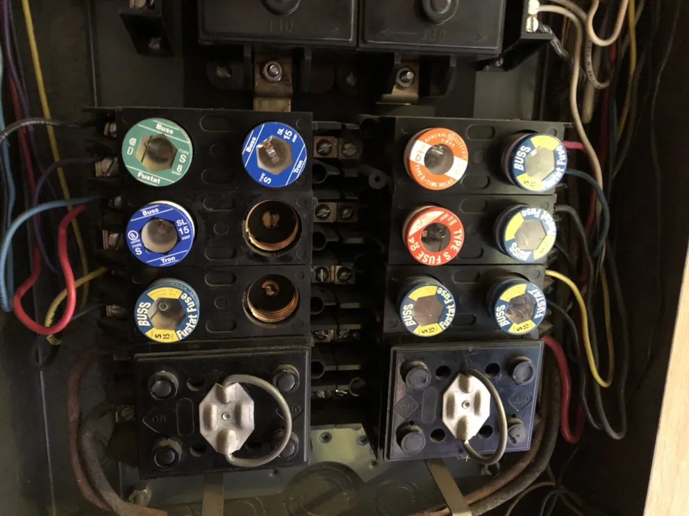 Certified electrical repair in ,  by Raymond Electric