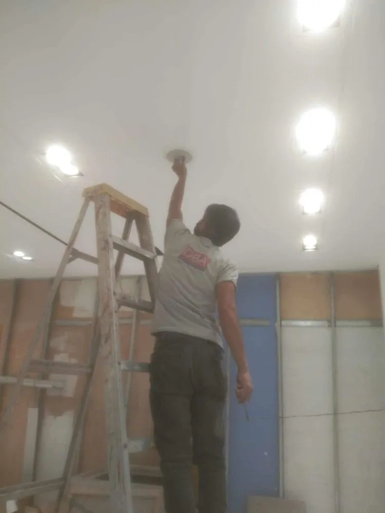 Slide of Rays Electric Company