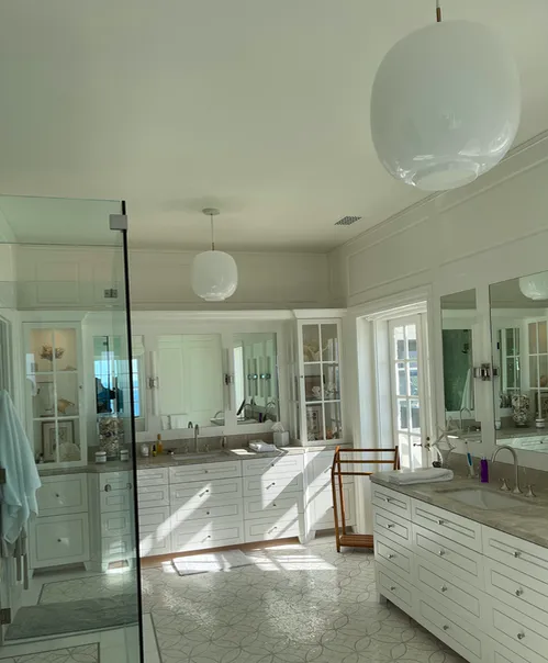 Slide of Ray’s Electric