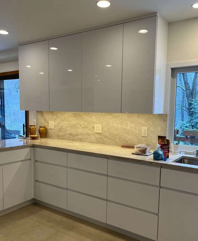 Slide of Ray's Electric