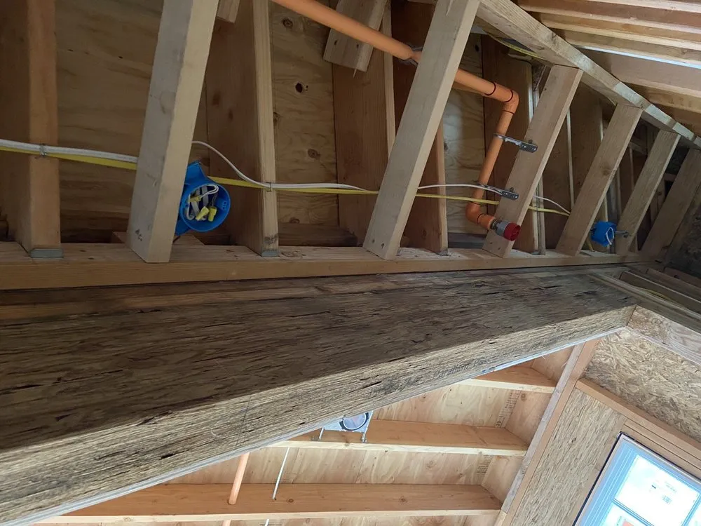 Slide of Ray's Electrical