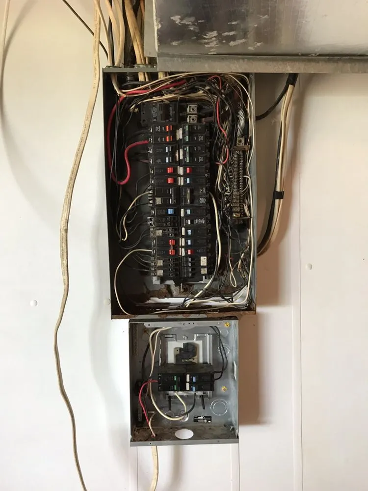 Slide of Ray's Electrical Service