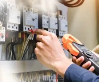 Expert electrician providing emergency electrical service in ,