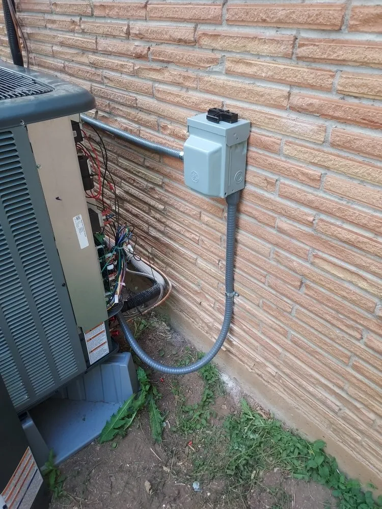 Slide of R&B Electrical Services