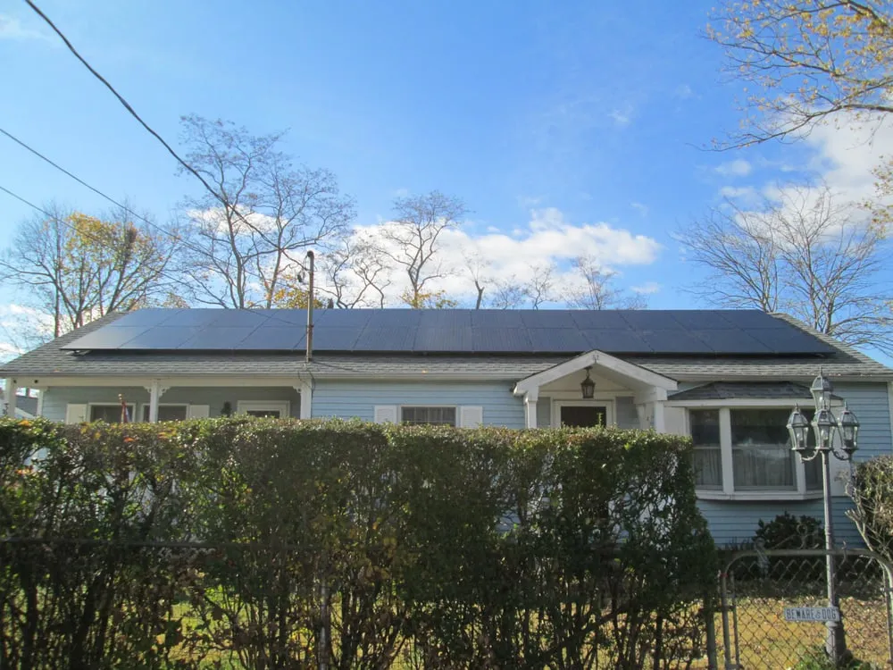 Emergency electrician providing lighting installation in , 