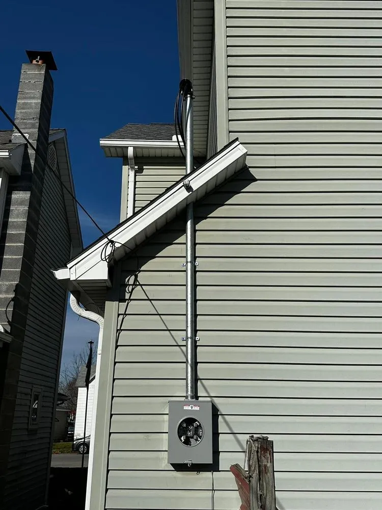 Professional circuit breaker repair experts serving ,  - RBL Electric