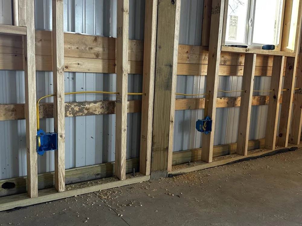 Emergency electrician providing outlet and switch repair in , 