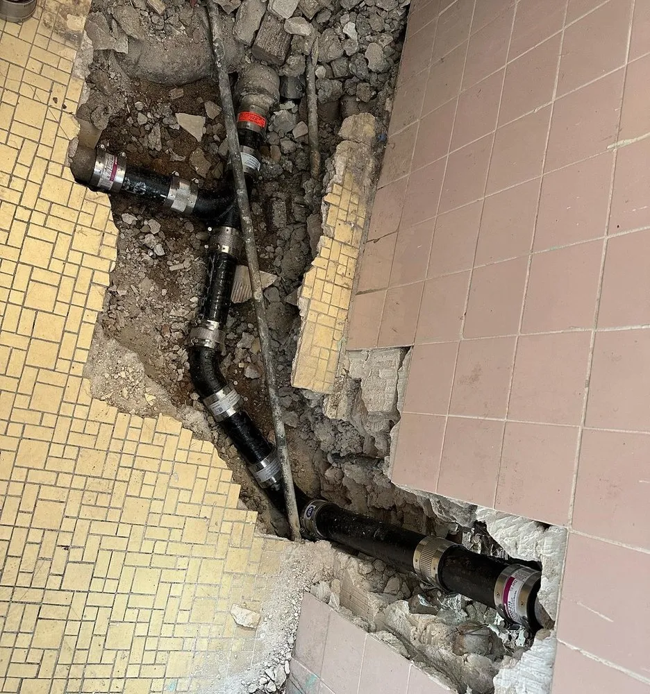 Licensed electrician providing outlet and switch repair in , 