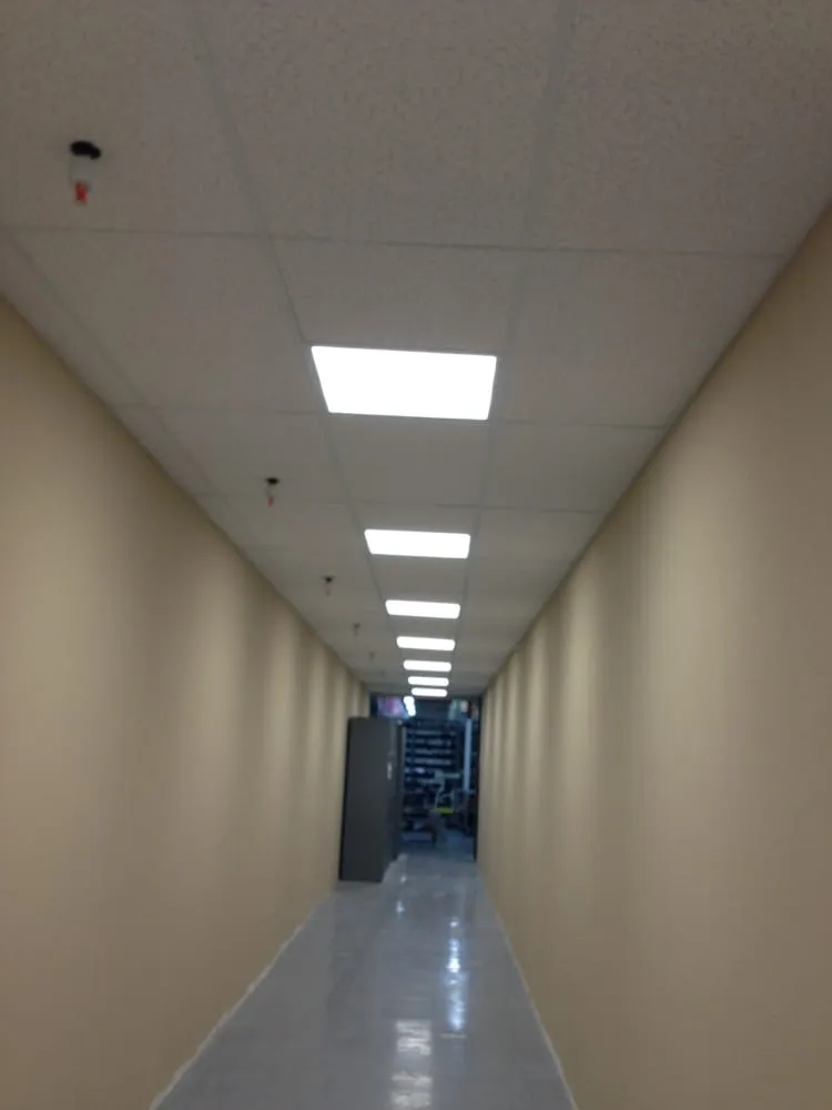 Slide of R.Cortez Electric