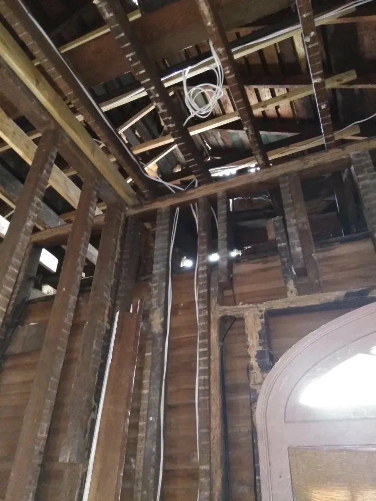 Slide of R&D Electrical Services