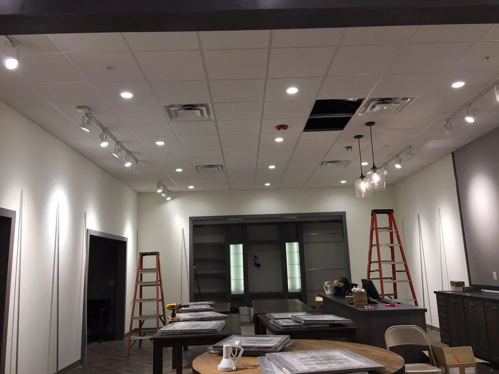 Reliable circuit breaker repair service in , - R&D Electrical-Solar