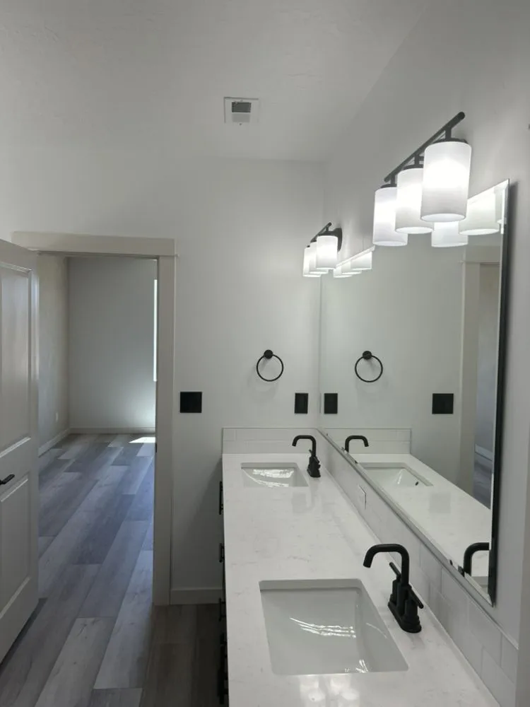 Slide of RD Power Solutions