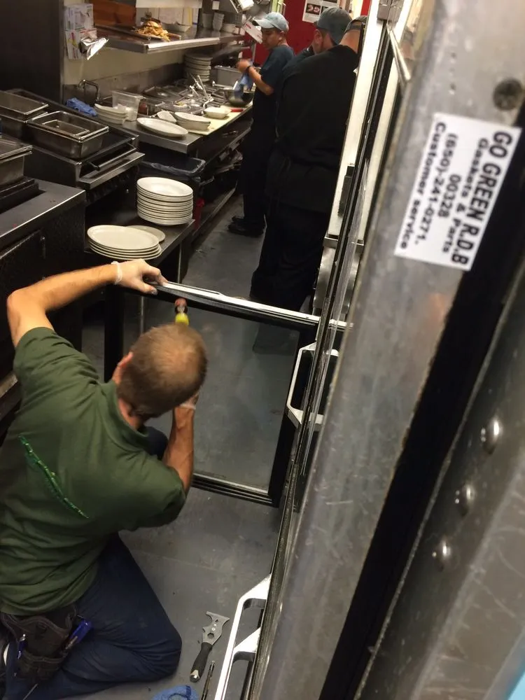 Licensed emergency electrical service in , by RDB Efficiency Products & Services