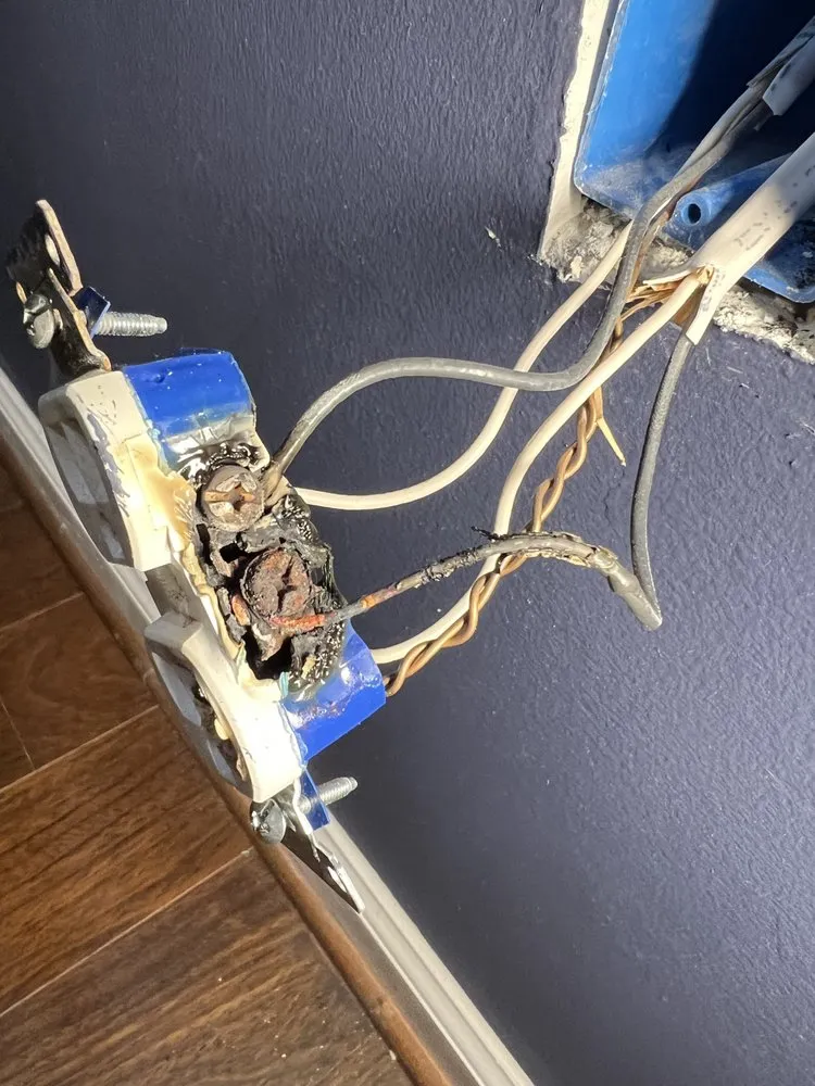 Slide of RE Clarke Electrical Solutions