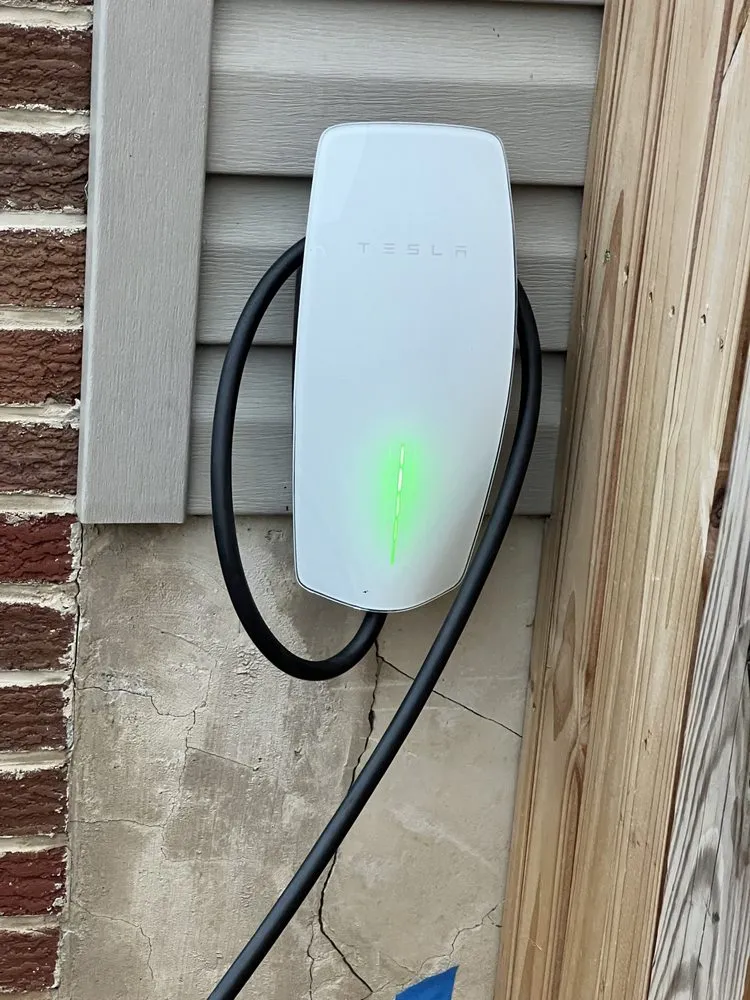 Slide of RE Clarke Electrical Solutions