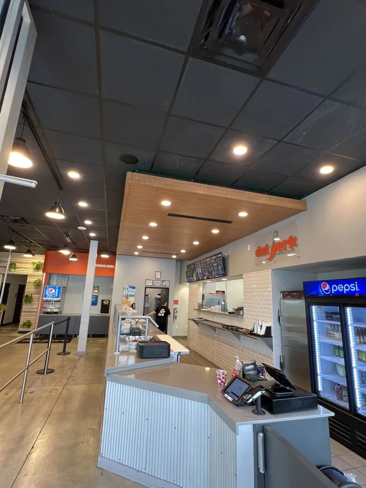 Professional electrician providing outlet and switch repair in Glen Burnie, MD - RE Clarke Electrical Solutions