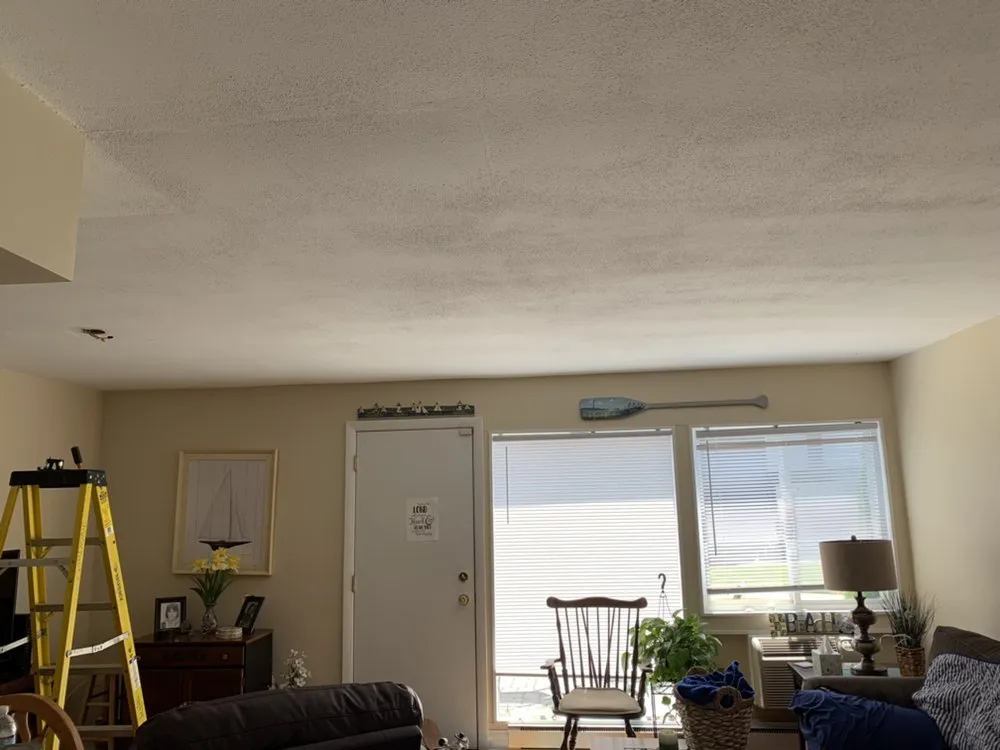 Slide of R&E Electrical