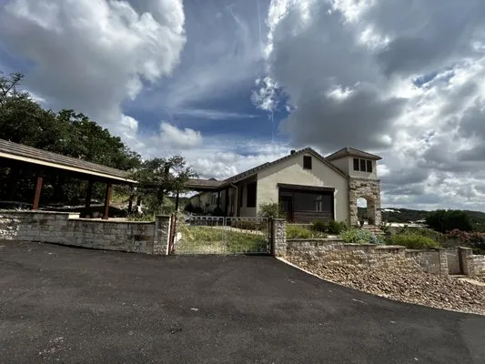 RE General Contractors Logo